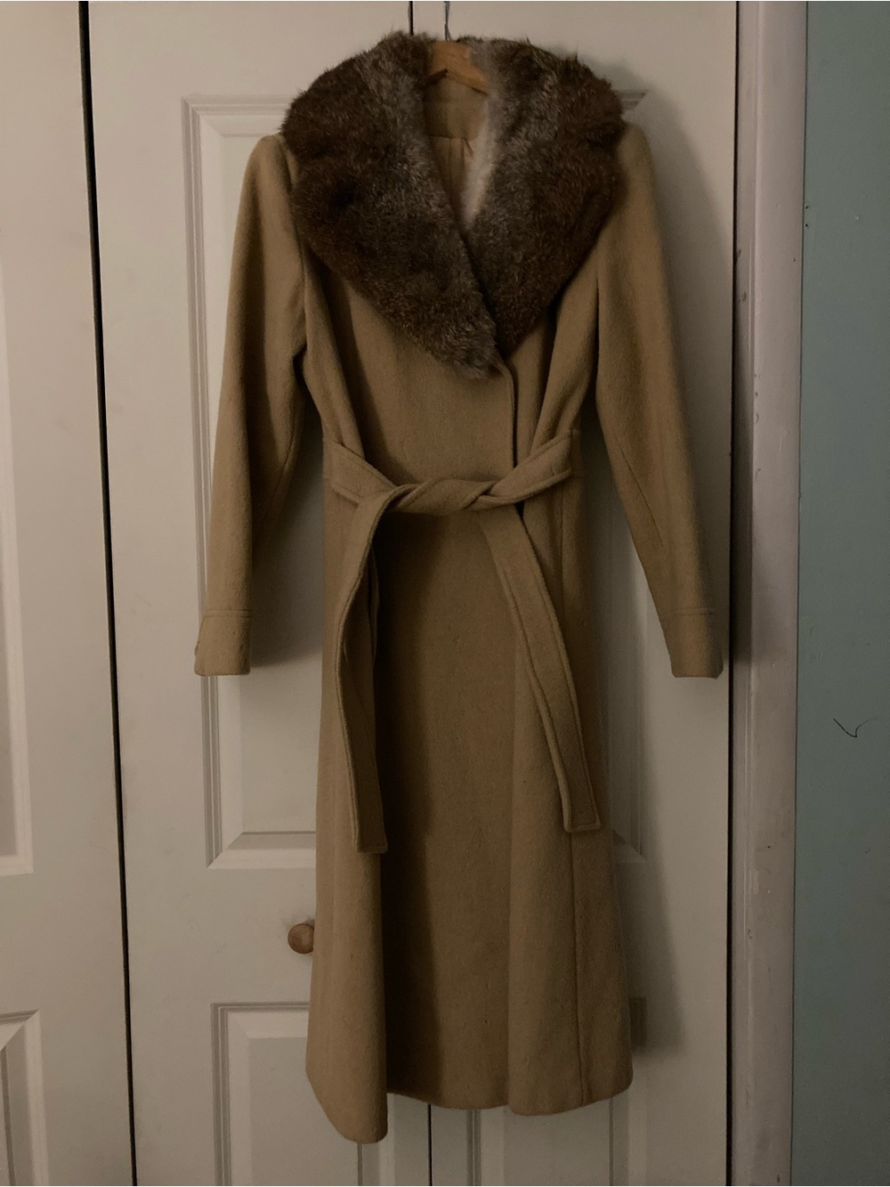 Vintage Camel Wool Pea Coat with Brown Fur Collar